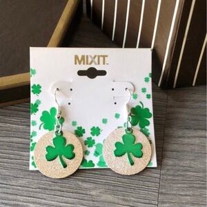 St Patrick’s Glittery Green Clover Earrings